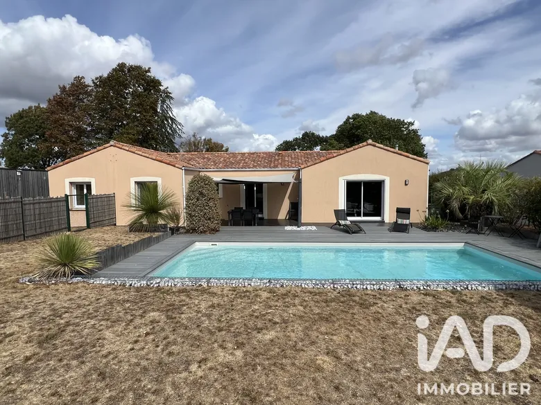 Maison 6 pièces 152 m² · à Pont-Saint-Martin · 152 m² · 426 000 €