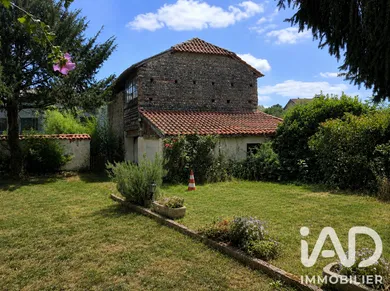 Maison de village à Bazillac (65140)
