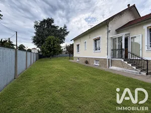 Maison à Le Mesnil-le-Roi (78600)