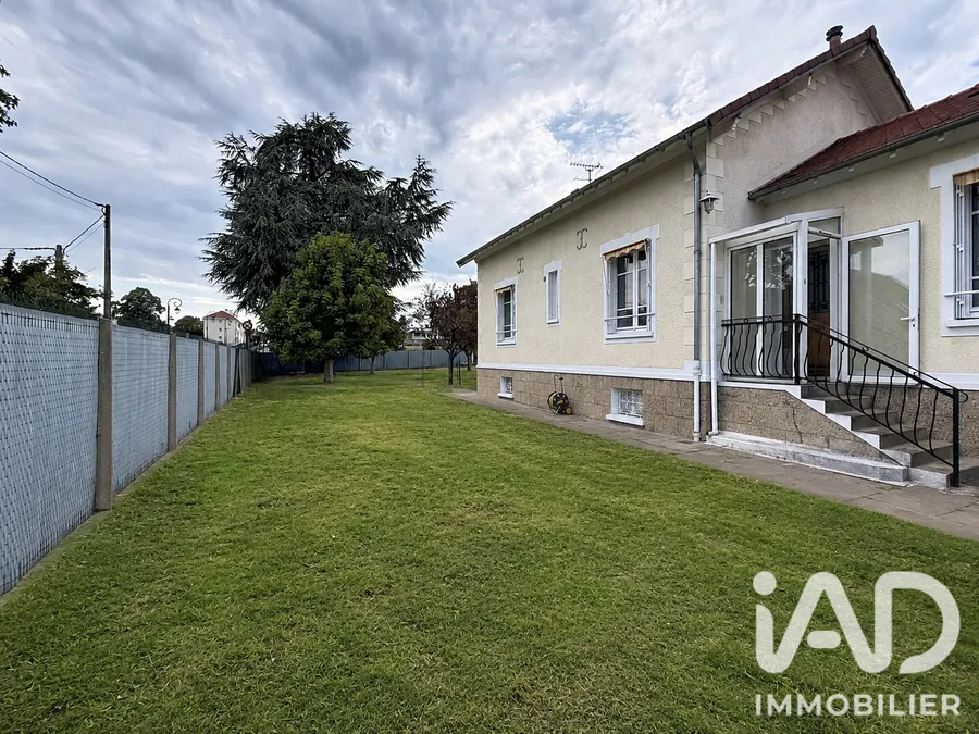 Maison à Le Mesnil-le-Roi (78600) photo 3
