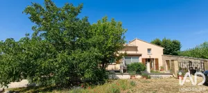 Maison de campagne à Sault (84390)