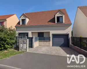 Maison traditionnelle à Dammartin-en-Goële (77230)