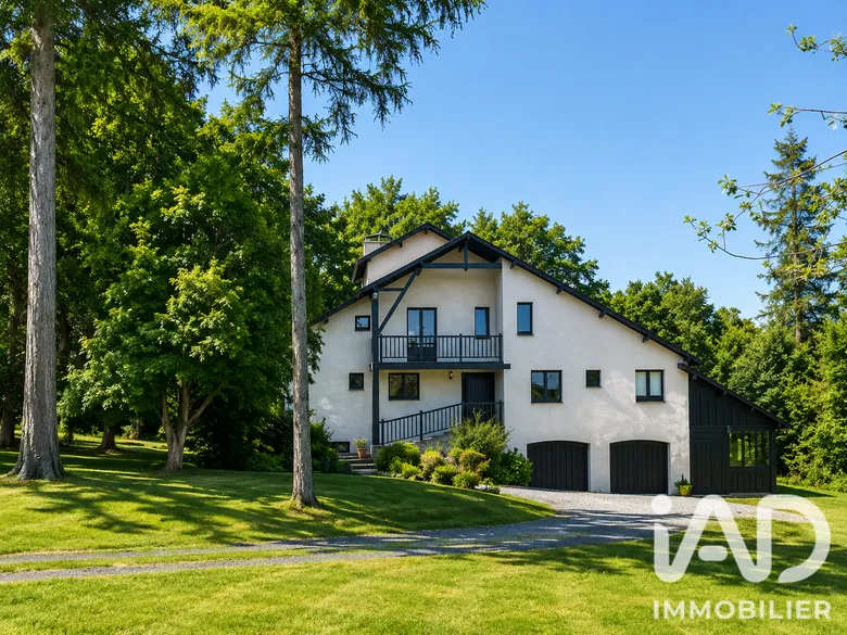 Maison 9 pièces 249 m² · à Gardères · 249 m² · 440 000 €