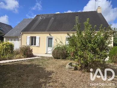 House in Grâces (22200)