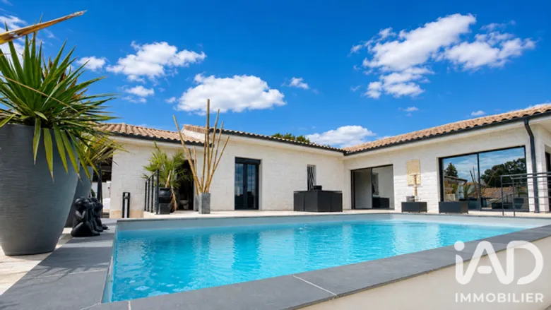 Maison 7 pièces 169 m² · à Trois-Palis · 168,8 m² · 336 000 €