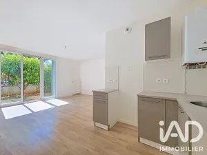 Appartement à Sainte-Geneviève-des-Bois (91700)