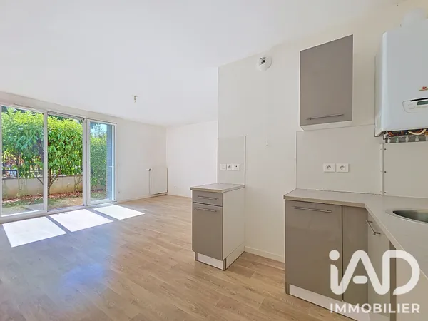 Appartement à Sainte-Geneviève-des-Bois (91700) photo 2