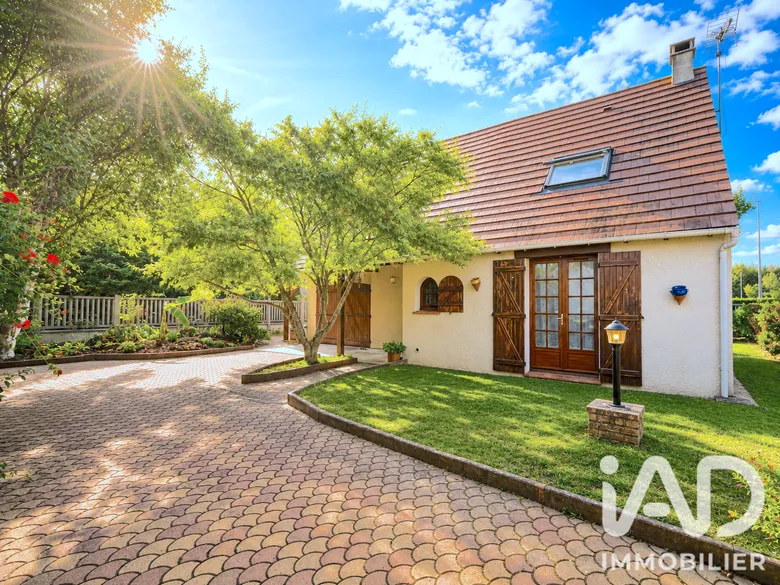 Maison 5 pièces 90 m² · à Sainte-Geneviève-des-Bois · 90 m² · 347 000 €