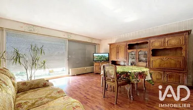 Apartment in Dreux (28100)