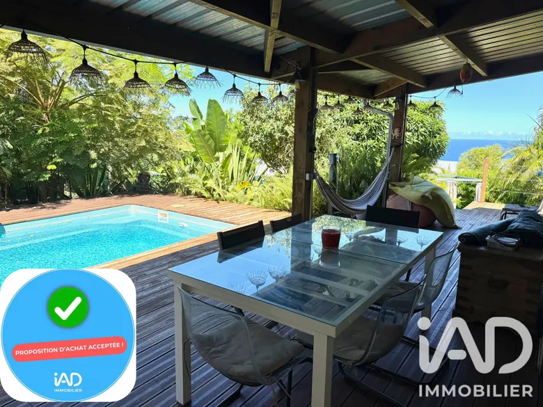 Maison 6 pièces 143 m² · à Saint-Leu · 143 m² · 585 000 €