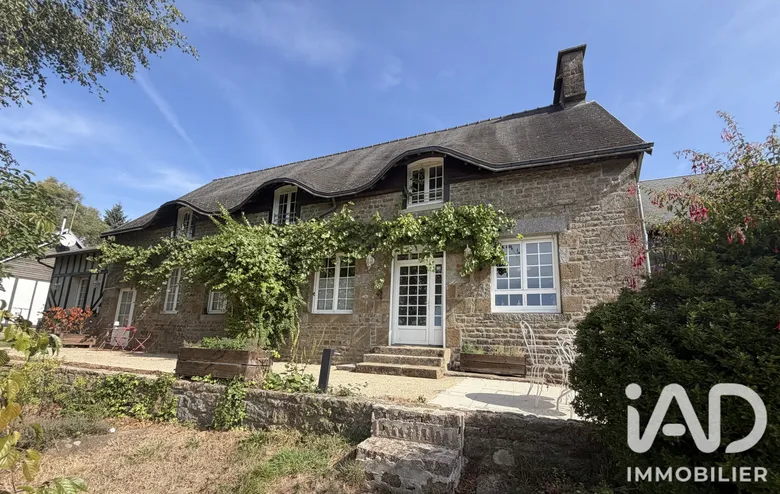 Maison 13 pièces 300 m² · à Saint-Michel-de-Montjoie · 300 m² · 467 000 €