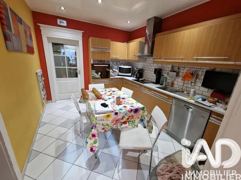 Immeuble 156 m² · à Lixheim · 156 m² · 189 000 €