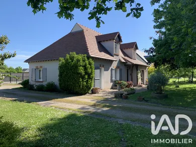 Maison traditionnelle à Saint-Pryvé-Saint-Mesmin (45750)