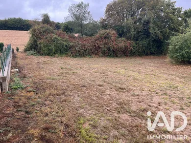 Building plot in Mairé-Levescault (79190)