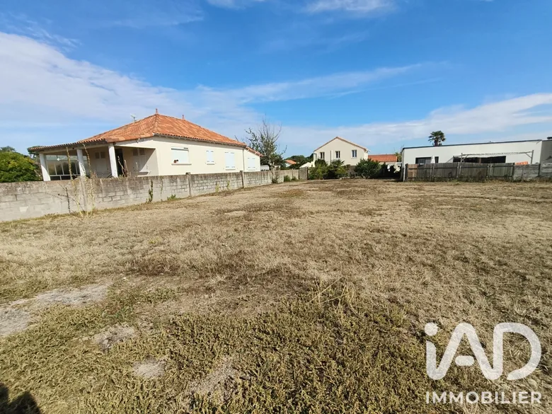 Terrain à bâtir à Saint-Vincent-sur-Jard (85520) · 125 000 €