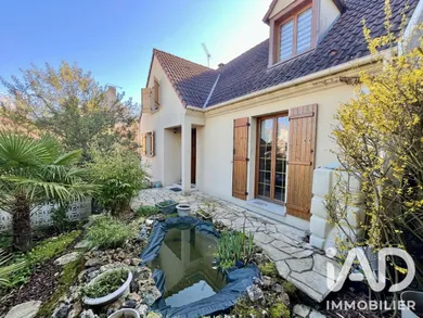 House in Combs-la-Ville (77380)