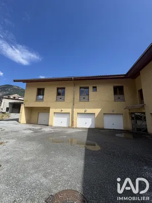 Appartement à Saint-Avre (73130)