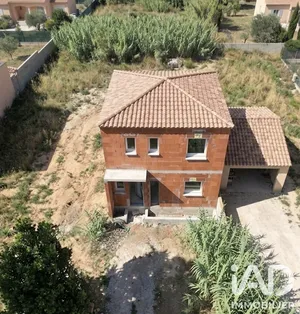 Terrain à bâtir à Nîmes (30900)