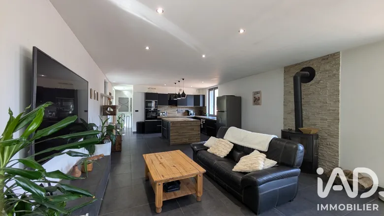 Maison 7 pièces 124 m² · à Chomérac · 124 m² · 255 000 €