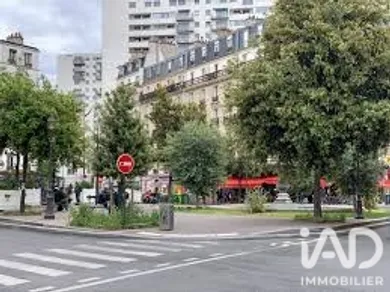Parking in Paris (75012)