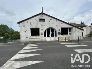 Immeuble à Nersac (16440)