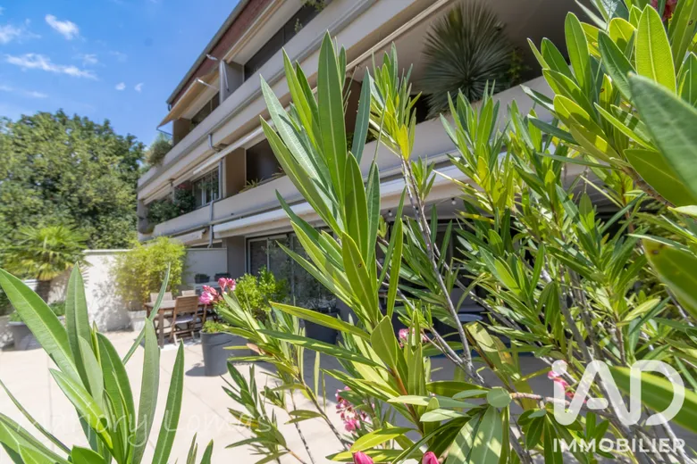 Appartement 6 pièces 162 m² · à Charbonnières-les-Bains · 162,5 m² · 886 000 €