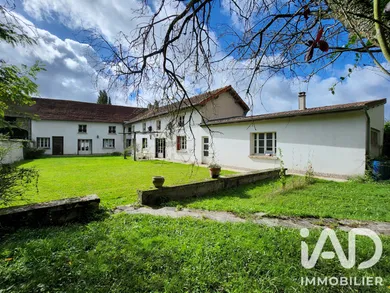 Traditional house in Bannost-Villegagnon (77970)