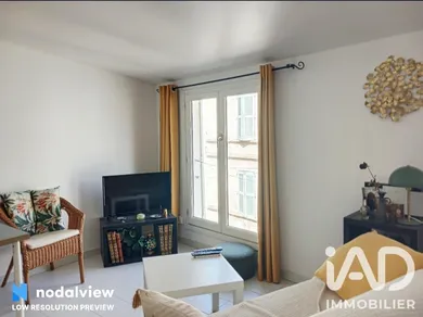 Studio à Avignon (84000)