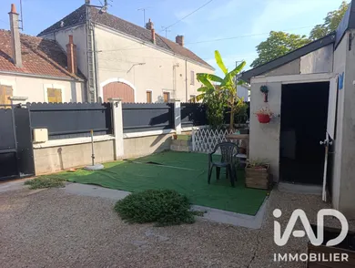 Townhouse in Chabris (36210)