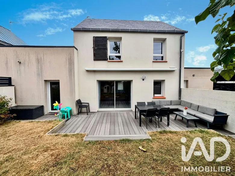 Maison 5 pièces 90 m² · à Quéven · 90 m² · 323 000 €