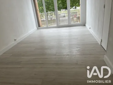 Apartment in Nîmes (30000)