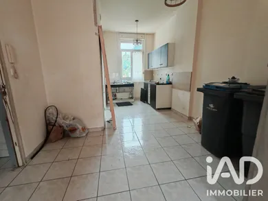 Immeuble à Raismes (59590)