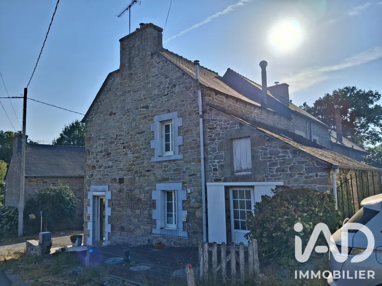 Maison 5 pièces 88 m² · à Le Mené · 88 m² · 80 000 €