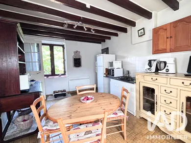 Maison de village à Chambéon (42110)