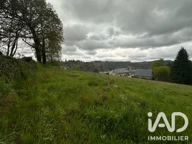 Terrain à bâtir à Corrèze (19800)