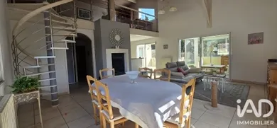 Maison à Blanquefort (33290)
