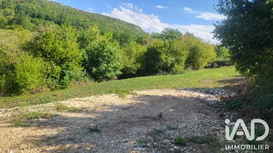 Terrain à bâtir à Ornans (25290)