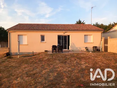 Maison traditionnelle à Avanton (86170)