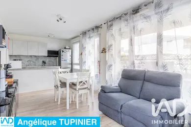 Appartement à Sainte-Geneviève-des-Bois (91700)