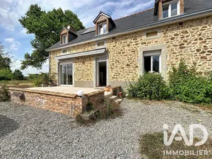 Maison de campagne à Saint-Germain-Du-Pinel (35370)
