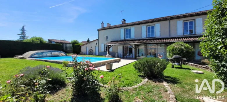 Maison 7 pièces 206 m² · à Béruges · 206,1 m² · 364 000 €