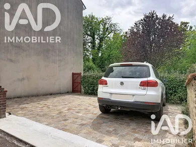 Maison de ville à Château-Renard (45220)