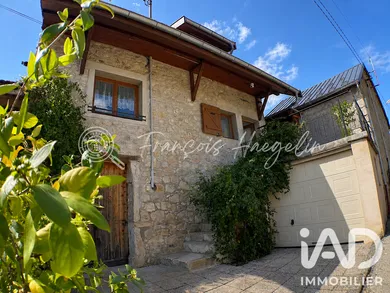 Maison de village à Anglefort (01350)