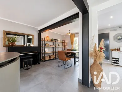 Pavillon à Carrières-sur-Seine (78420)