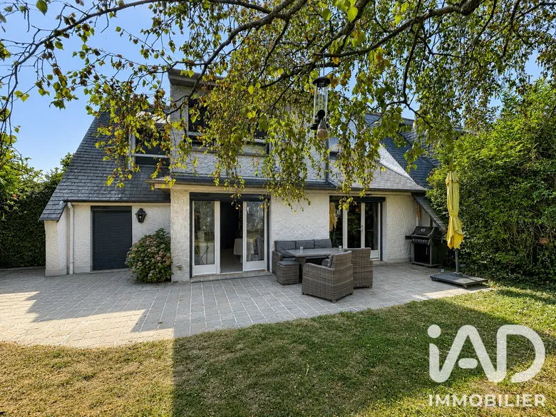 Maison 6 pièces 141 m² · à Carrières-sur-Seine · 141 m² · 780 000 €