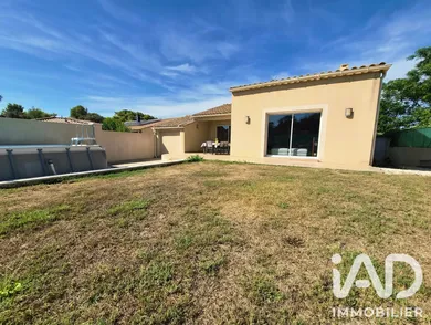 House in Comps (30300)