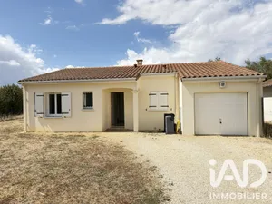 House in Vivonne (86370)