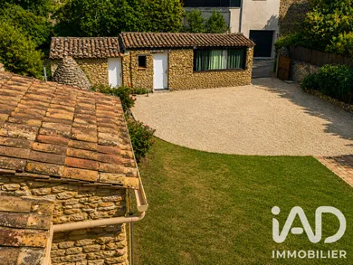 Maison traditionnelle à Faucon (84110)