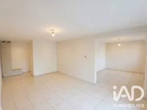 Apartment in Aix-en-Provence (13100)