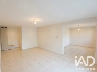 Apartment in Aix-en-Provence (13100)